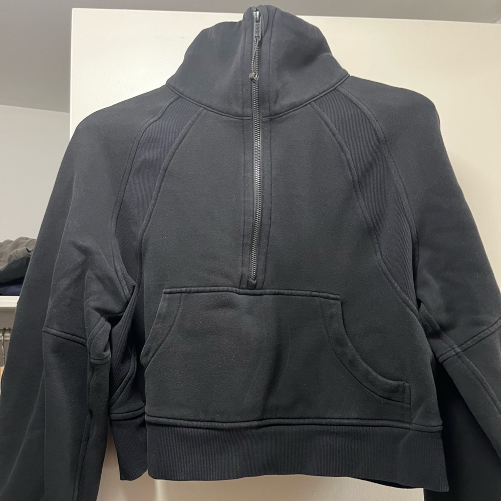 Lululemon scuba funnel neck